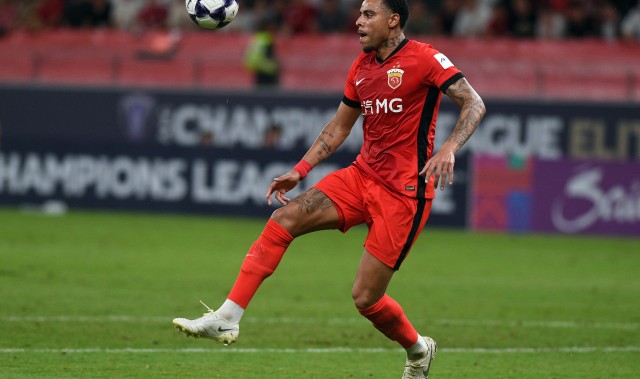 移动游戏APP-亚足联官方：海港外援古斯塔沃因亚冠染红被停赛3场&amp;amp;罚款2000美元