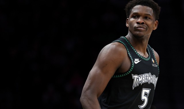 游戏规则介绍-解说：大人时代变了 爱德华兹今年没进首发真可惜 东部还挺合理的