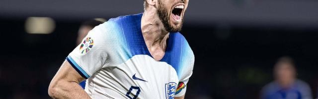 拜仁让奥西门靠后站：等着，我们先全力进攻凯恩