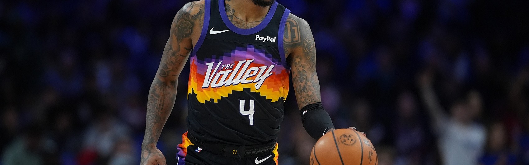 百家乐规则-布克：为杰伦·格林的复出感到兴奋 我们见证了他一路以来的努力