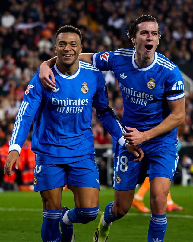 1770598881233069159.jpg HAqzWirbcAA_zrX.jpg